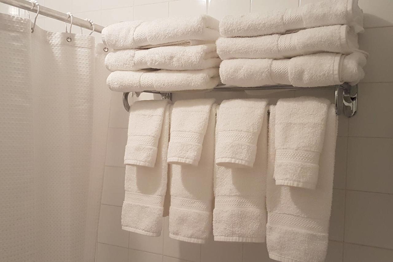 Cozy Studio #15 By Amazing Property Rentals Gatineau Luaran gambar